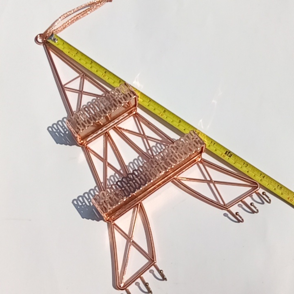 Jewelry Eiffel Tower Holder - Picture 2 of 16